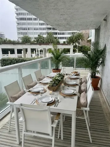 10 Venetian Way Miami Beach FL 33139