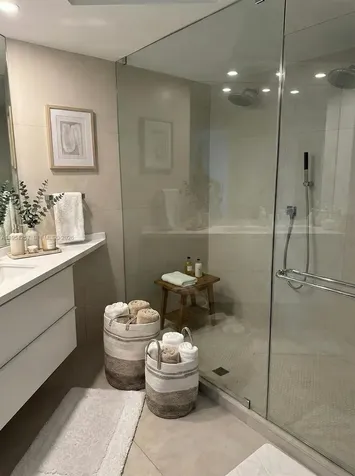 10 Venetian Way Miami Beach FL 33139