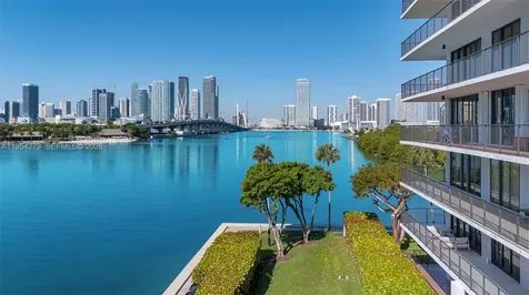 1000 Venetian Way Miami FL 33139