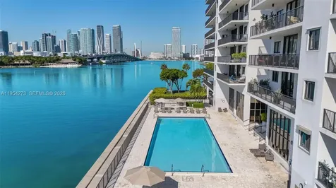 1000 Venetian Way Miami FL 33139