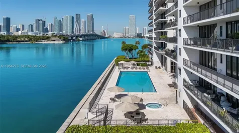 1000 Venetian Way Miami FL 33139