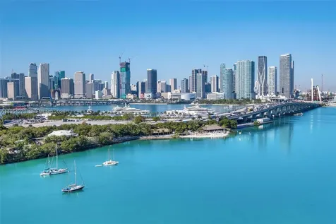 1000 Venetian Way Miami FL 33139