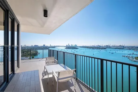 1000 Venetian Way Miami FL 33139