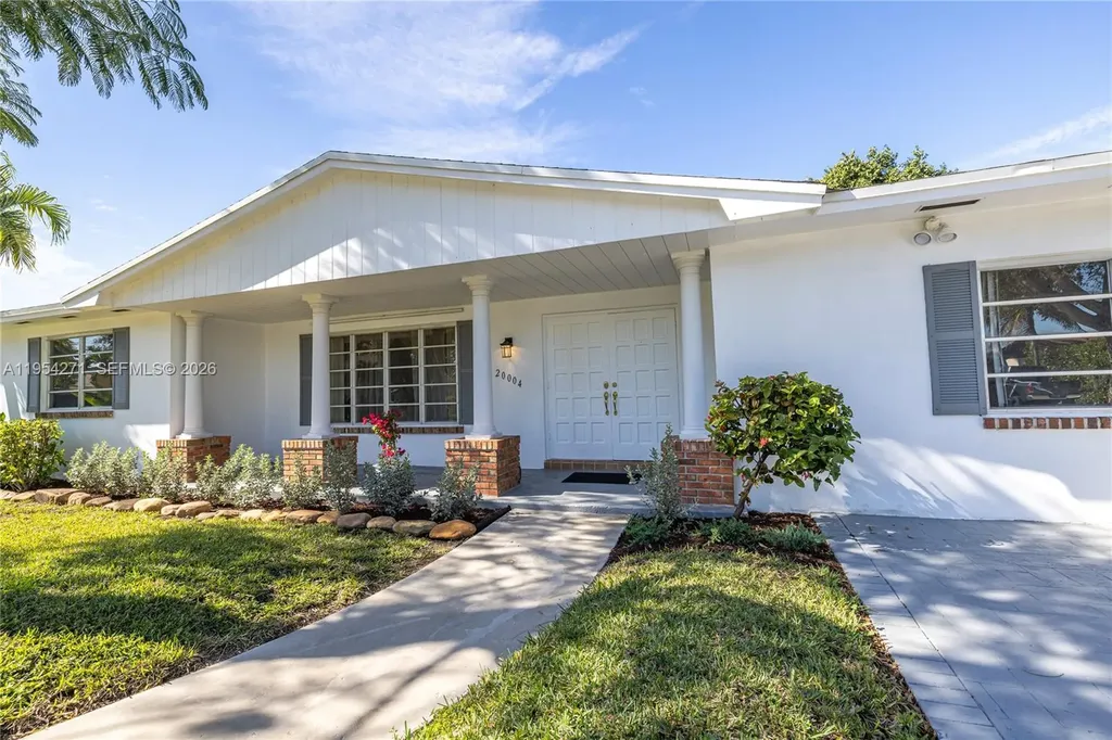 20004 SW 82nd Place Cutler Bay FL 33189