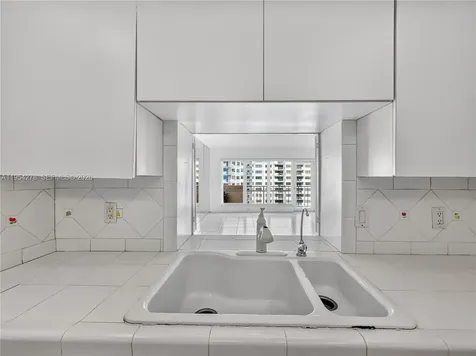 5000 N Ocean Boulevard Lauderdale By The Sea FL 33308