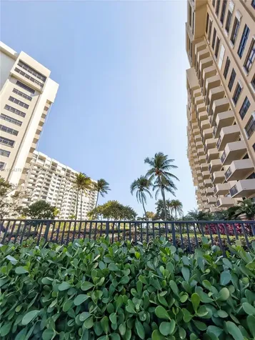 5000 N Ocean Boulevard Lauderdale By The Sea FL 33308