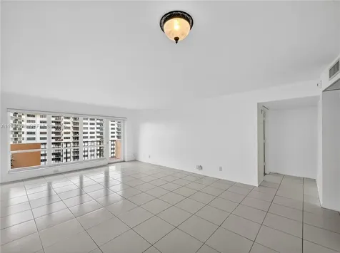 5000 N Ocean Boulevard Lauderdale By The Sea FL 33308