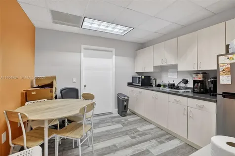 1007 Shotgun Road Sunrise FL 33326