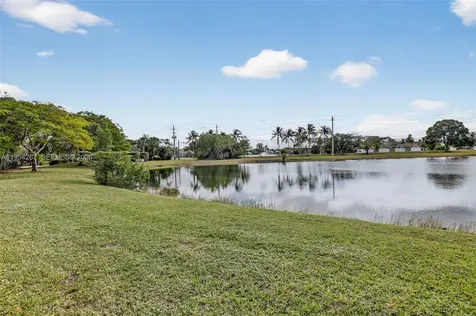 1007 Shotgun Road Sunrise FL 33326