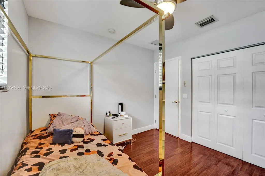 3671 N 47th Avenue Hollywood FL 33021