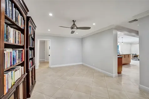 3671 N 47th Avenue Hollywood FL 33021
