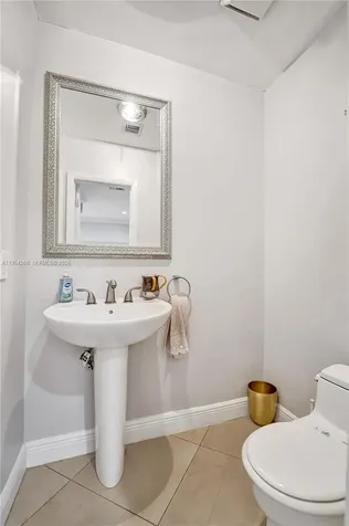 3671 N 47th Avenue Hollywood FL 33021