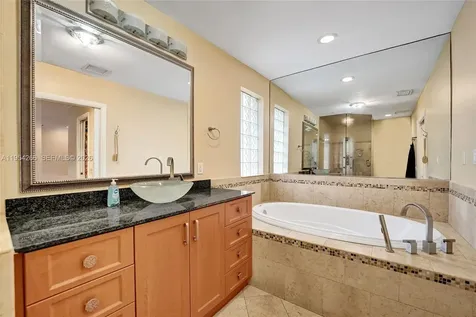 3671 N 47th Avenue Hollywood FL 33021