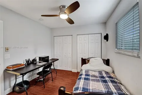 3671 N 47th Avenue Hollywood FL 33021