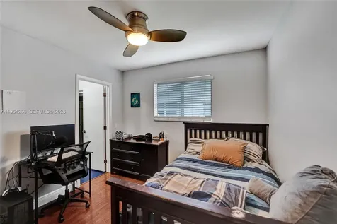 3671 N 47th Avenue Hollywood FL 33021