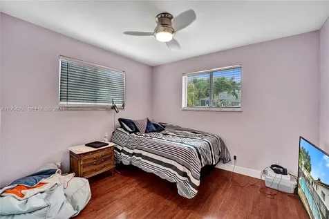 3671 N 47th Avenue Hollywood FL 33021