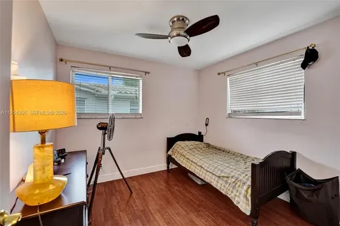 3671 N 47th Avenue Hollywood FL 33021
