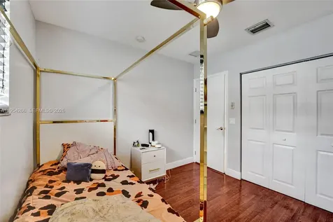 3671 N 47th Avenue Hollywood FL 33021