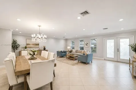 3671 N 47th Avenue Hollywood FL 33021