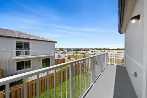 716 SE 14th Court Homestead FL 33034