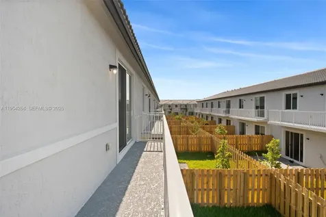 716 SE 14th Court Homestead FL 33034