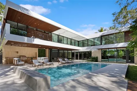 3210 Coacoochee Street Miami FL 33133