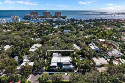 3210 Coacoochee Street Miami FL 33133
