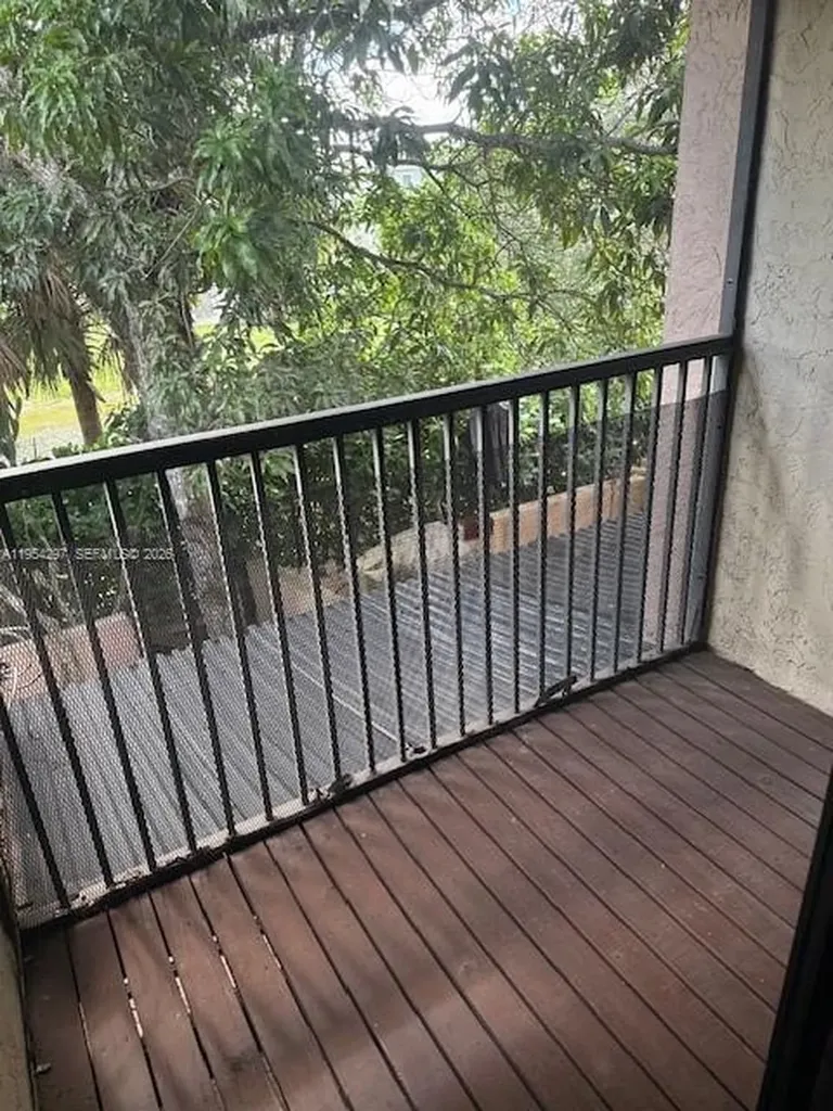 8682 NW 40th Street Coral Springs FL 33065