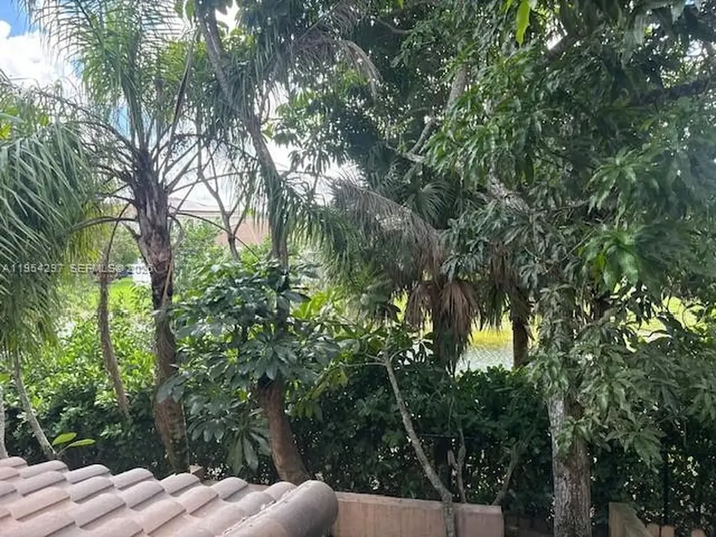 8682 NW 40th Street Coral Springs FL 33065