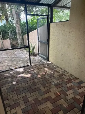 8682 NW 40th Street Coral Springs FL 33065