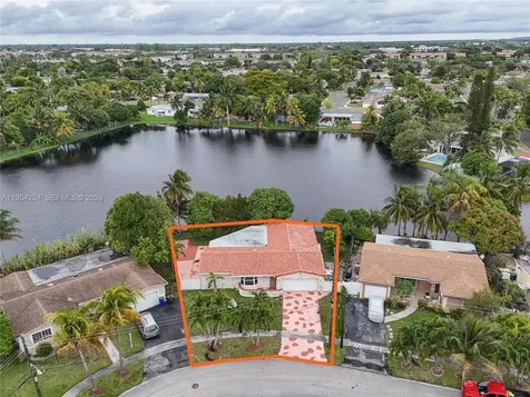 3241 NW 40th Street Lauderdale Lakes FL 33309