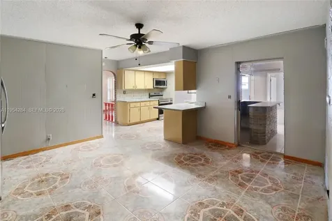 3241 NW 40th Street Lauderdale Lakes FL 33309