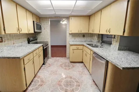 3241 NW 40th Street Lauderdale Lakes FL 33309
