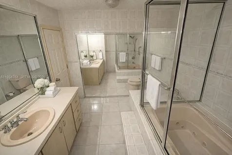 3241 NW 40th Street Lauderdale Lakes FL 33309