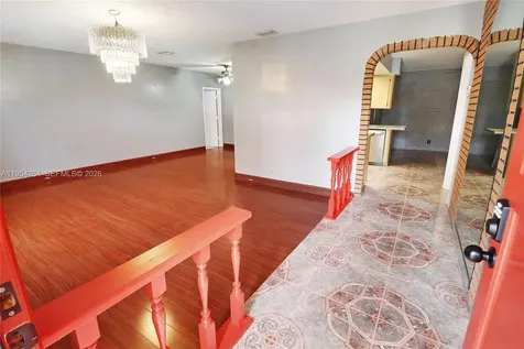 3241 NW 40th Street Lauderdale Lakes FL 33309