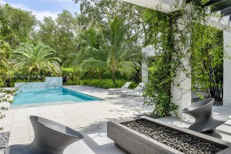 11050 SW 69th Avenue Pinecrest FL 33156
