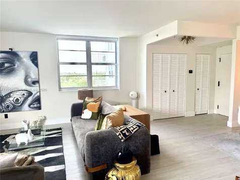 2829 Indian Creek Drive Miami Beach FL 33140