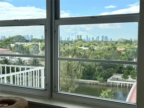 2829 Indian Creek Drive Miami Beach FL 33140