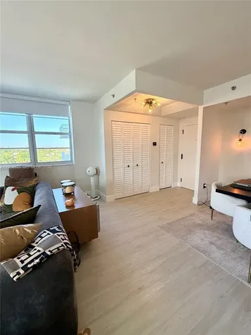 2829 Indian Creek Drive Miami Beach FL 33140