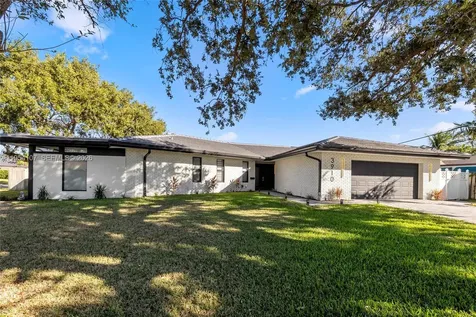 3910 NE 27th Terrace Lighthouse Point FL 33064