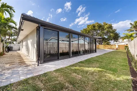 3910 NE 27th Terrace Lighthouse Point FL 33064
