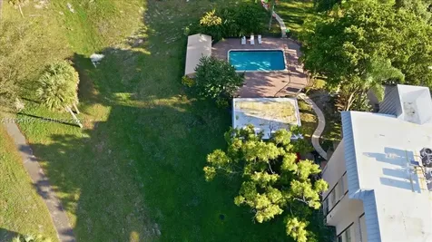 6101 N Falls Circle Drive Lauderhill FL 33319