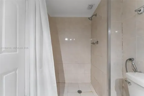 18061 Biscayne Boulevard Aventura FL 33160