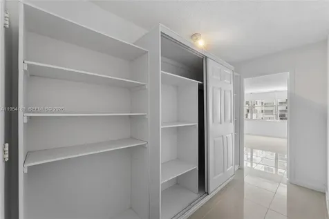 18061 Biscayne Boulevard Aventura FL 33160