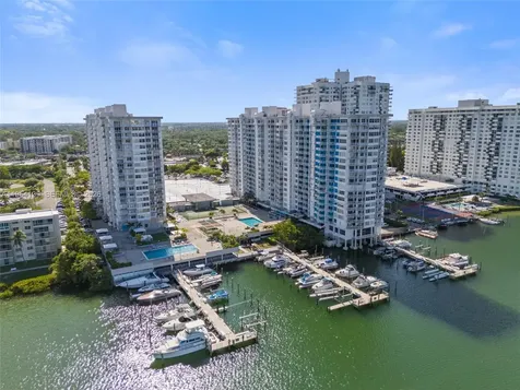 18061 Biscayne Boulevard Aventura FL 33160