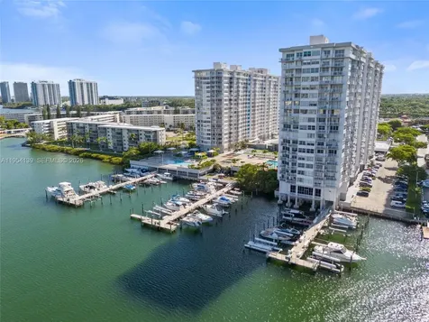 18061 Biscayne Boulevard Aventura FL 33160