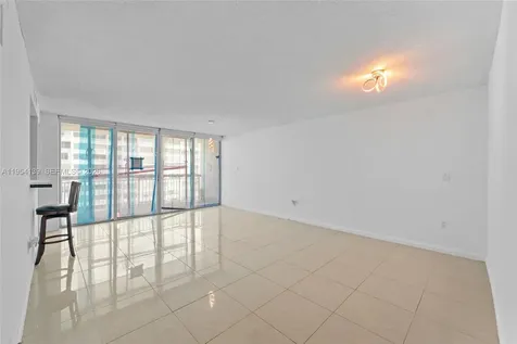 18061 Biscayne Boulevard Aventura FL 33160