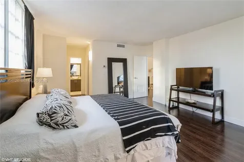 4001 S Ocean Drive Hollywood FL 33019
