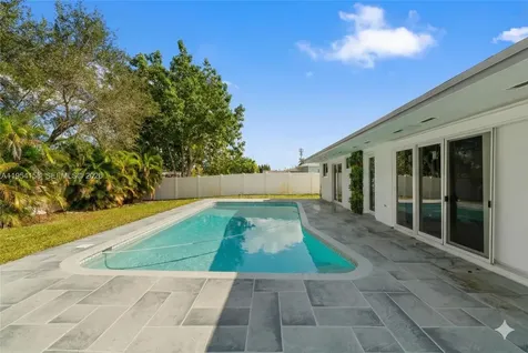 5341 SW 1st Street Plantation FL 33317