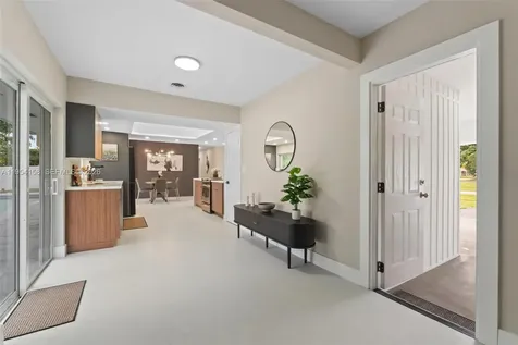 5341 SW 1st Street Plantation FL 33317